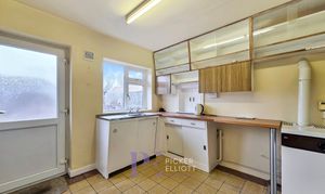 Johns Close, Burbage, LE10 photo