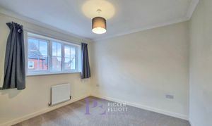 Greyhound Croft, Hinckley, LE10 photo