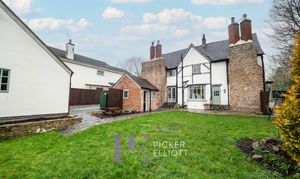 Carey Hill Road, Stoney Stanton, LE9 photo