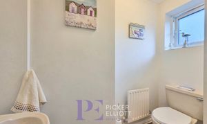 Hardy Close, Hinckley, LE10 photo