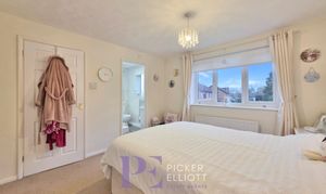 Hardy Close, Hinckley, LE10 photo