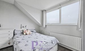 Castle Close, Sapcote, LE9 photo