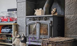 A photo of house for sale on Castle Close, Sapcote, LE9 from Picker Elliott Hinckley