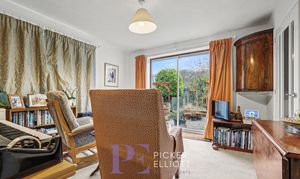 Springfield Avenue, Market Bosworth, CV13 photo