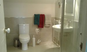 bathroom1