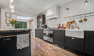 Abbotts Green, Burbage, LE10 photo