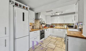 Frobisher Close, Hinckley, LE10 photo