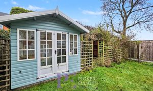 Frobisher Close, Hinckley, LE10 photo