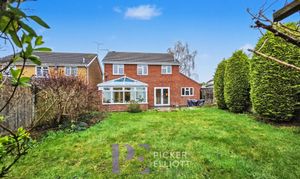 Frobisher Close, Hinckley, LE10 photo