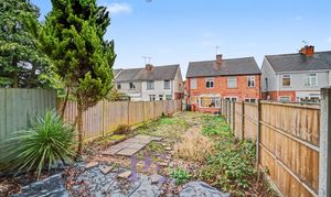 Beaumont Avenue, Hinckley, LE10 photo