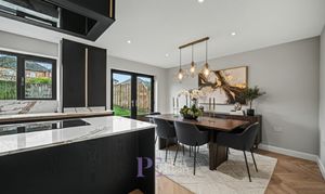 Merrifield Gardens, Burbage, LE10 photo