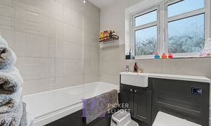 Damson Court, Hinckley, LE10 photo