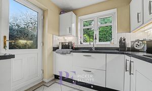 Damson Court, Hinckley, LE10 photo