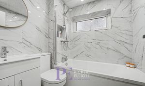 Clifton Way, Hinckley, LE10 photo