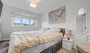 Clifton Way, Hinckley, LE10 photo