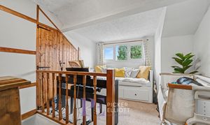 Charnwood Road, Hinckley, LE10 photo