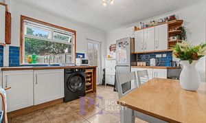 Charnwood Road, Hinckley, LE10 photo