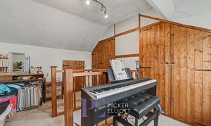 Charnwood Road, Hinckley, LE10 photo