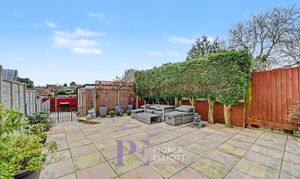 Millers Green, Burbage, LE10 photo