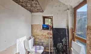 A photo of house for sale on Hurst Road, Hinckley, LE10 from Picker Elliott Hinckley