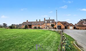 Sketchley Old Village, Burbage, LE10 photo