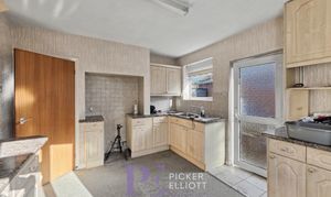 Welbeck Avenue, Burbage, LE10 photo