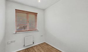 Colts Close, Burbage, LE10 photo