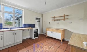 A photo of house for sale on Glen Bank, Hinckley, LE10 from Picker Elliott Hinckley