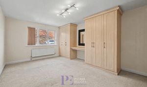 A photo of house for sale on Ward Close, Barwell, LE9 from Picker Elliott Hinckley