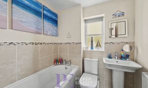 Bonneville Road, Hinckley, LE10 photo