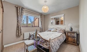 Cumberland Way, Barwell, LE9 photo