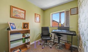 Cumberland Way, Barwell, LE9 photo