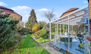 Cumberland Way, Barwell, LE9 photo