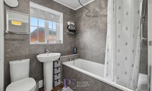 Green Close, Burbage, LE10 photo