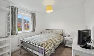 Green Close, Burbage, LE10 photo