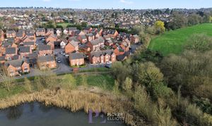 Green Close, Burbage, LE10 photo