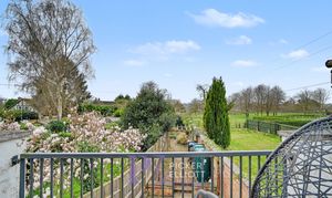 Main Street, Cadeby, CV13 photo