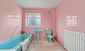 Sketchley Lane, Burbage, LE10 photo