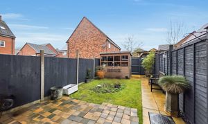 Yeoman Close, Hinckley, LE10 photo