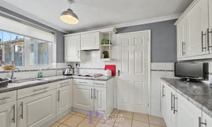 Jersey Way, Barwell, LE9 photo