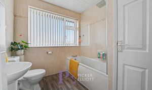 Milton Close, Hinckley, LE10 photo