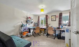 Willowbank Road, Hinckley, LE10 photo