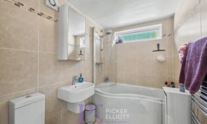 Merevale Avenue, Hinckley, LE10 photo