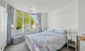 Merevale Avenue, Hinckley, LE10 photo