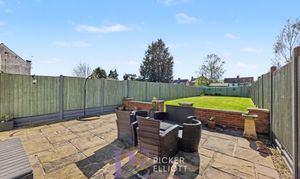 Merevale Avenue, Hinckley, LE10 photo