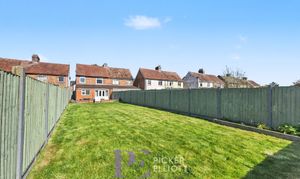 Merevale Avenue, Hinckley, LE10 photo