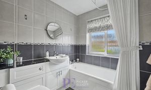 Almond Way, Earl Shilton, LE9 photo