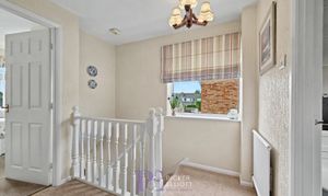 Almond Way, Earl Shilton, LE9 photo
