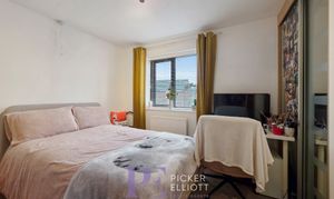 Glenbarr Drive, Hinckley, LE10 photo