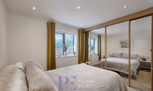 Glenbarr Drive, Hinckley, LE10 photo